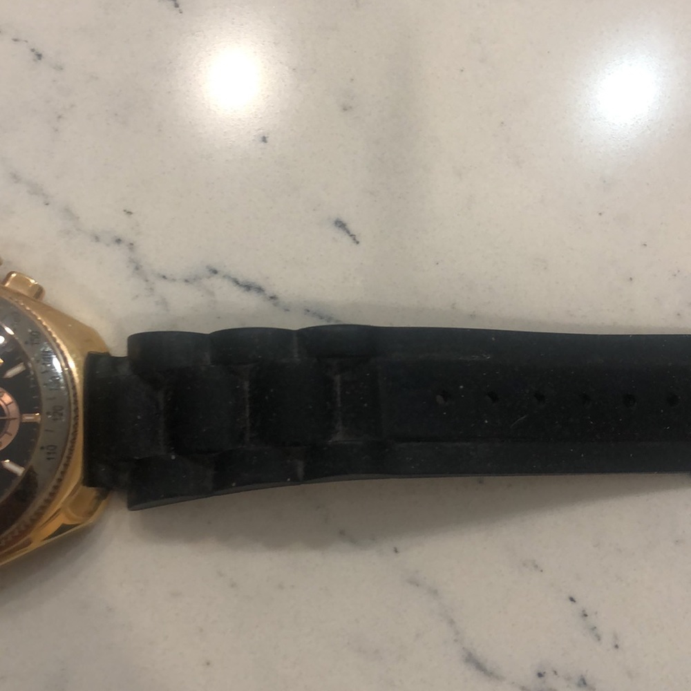 Slightly used unisex quartz watch brand Free look.needs battery - Picture 6 of 8